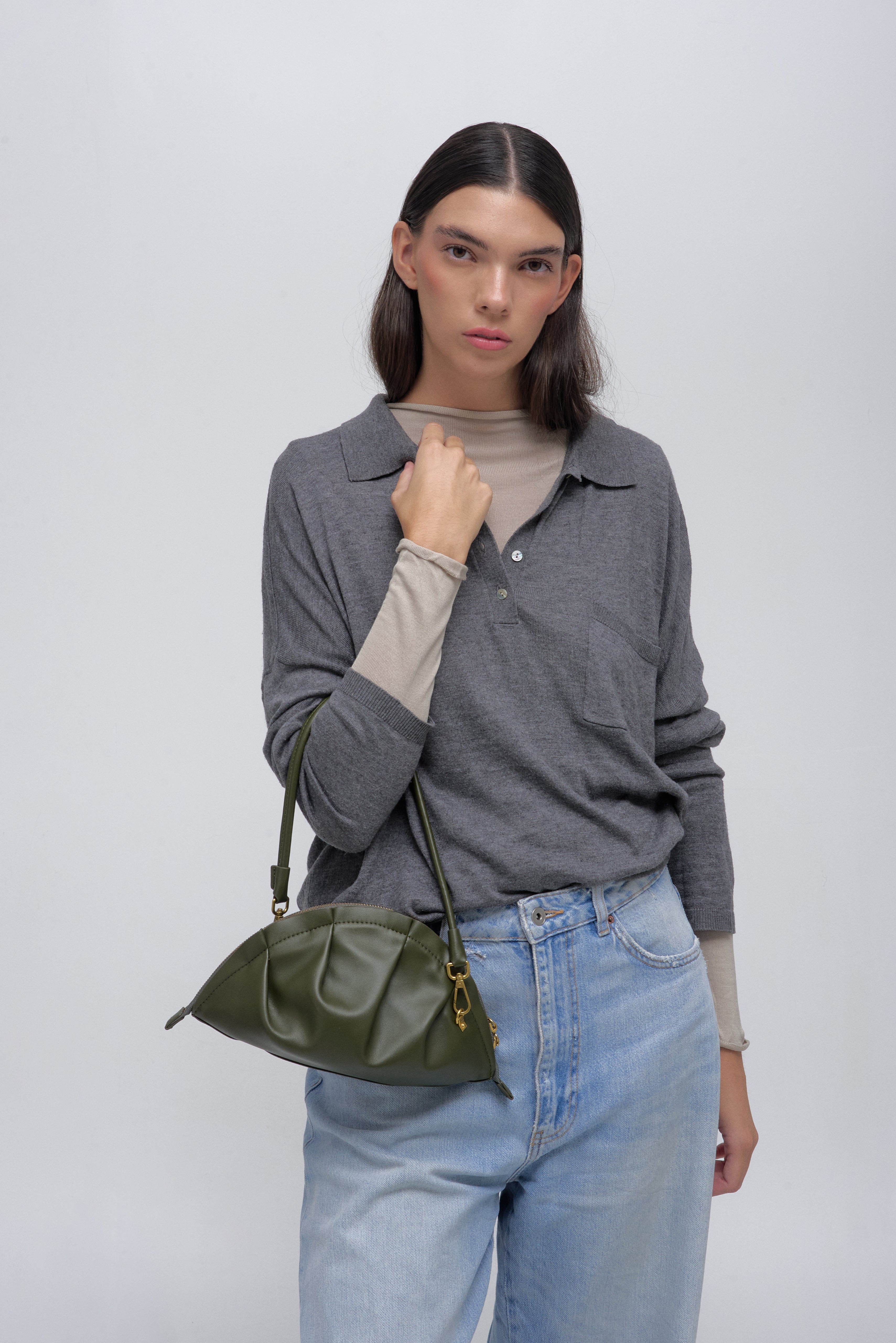 Bolso Gyoza Mediano Verde Kaki