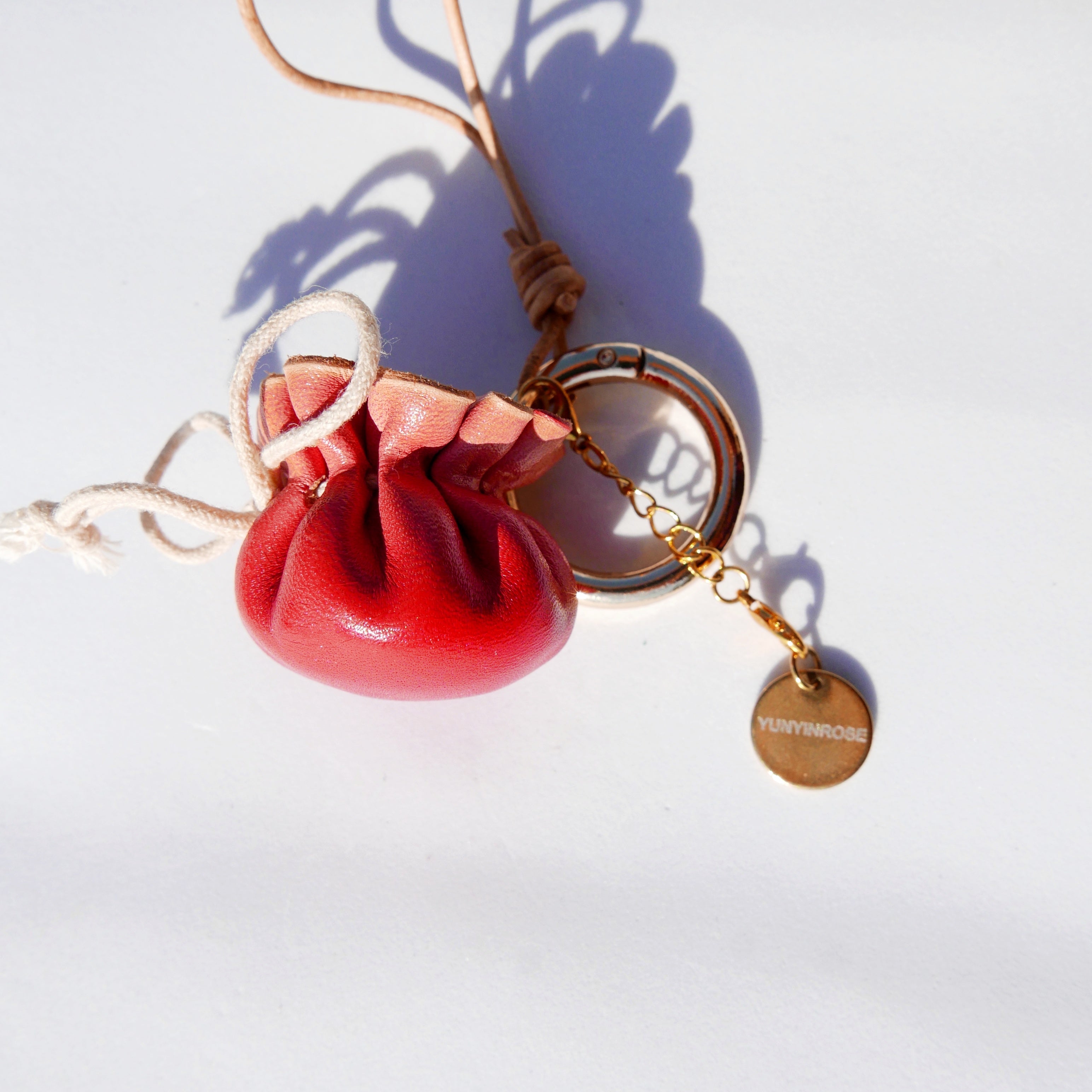 Charm de piel DimSum rojo