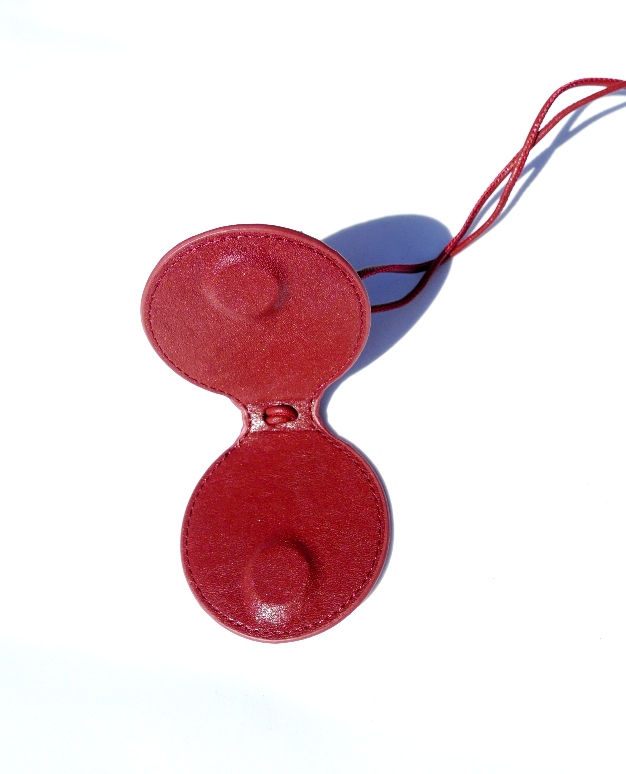 Colgante piel para gafas rojo