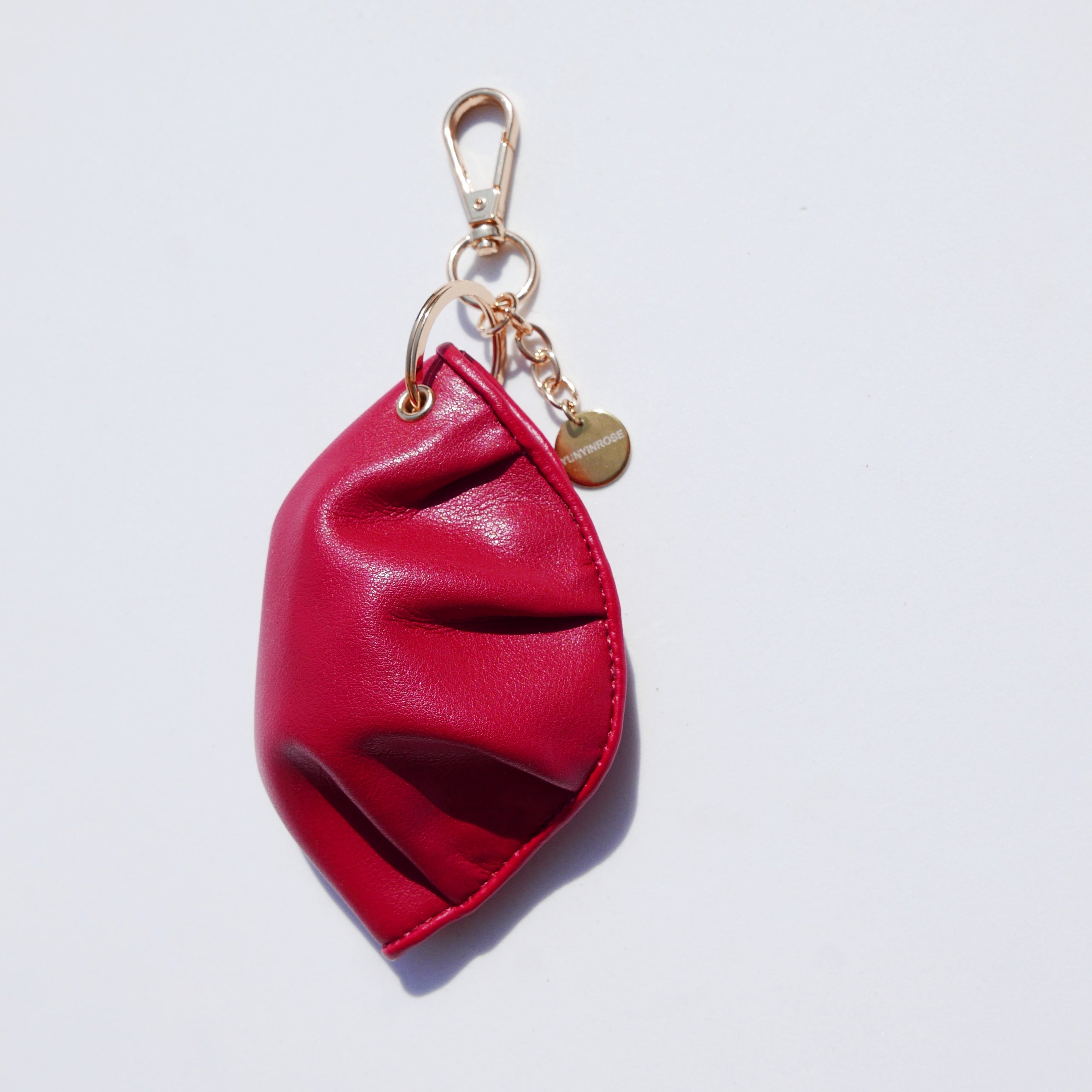 Llavero de gyoza de piel de vacuno rojo