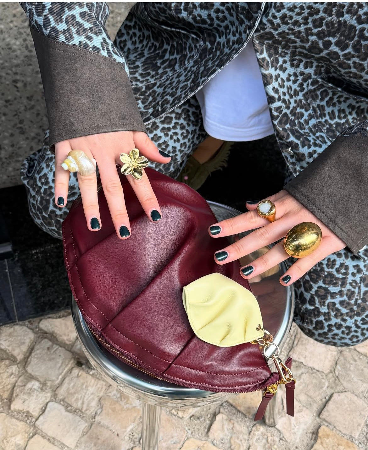 Llavero de gyoza de piel de vacuno amarillo