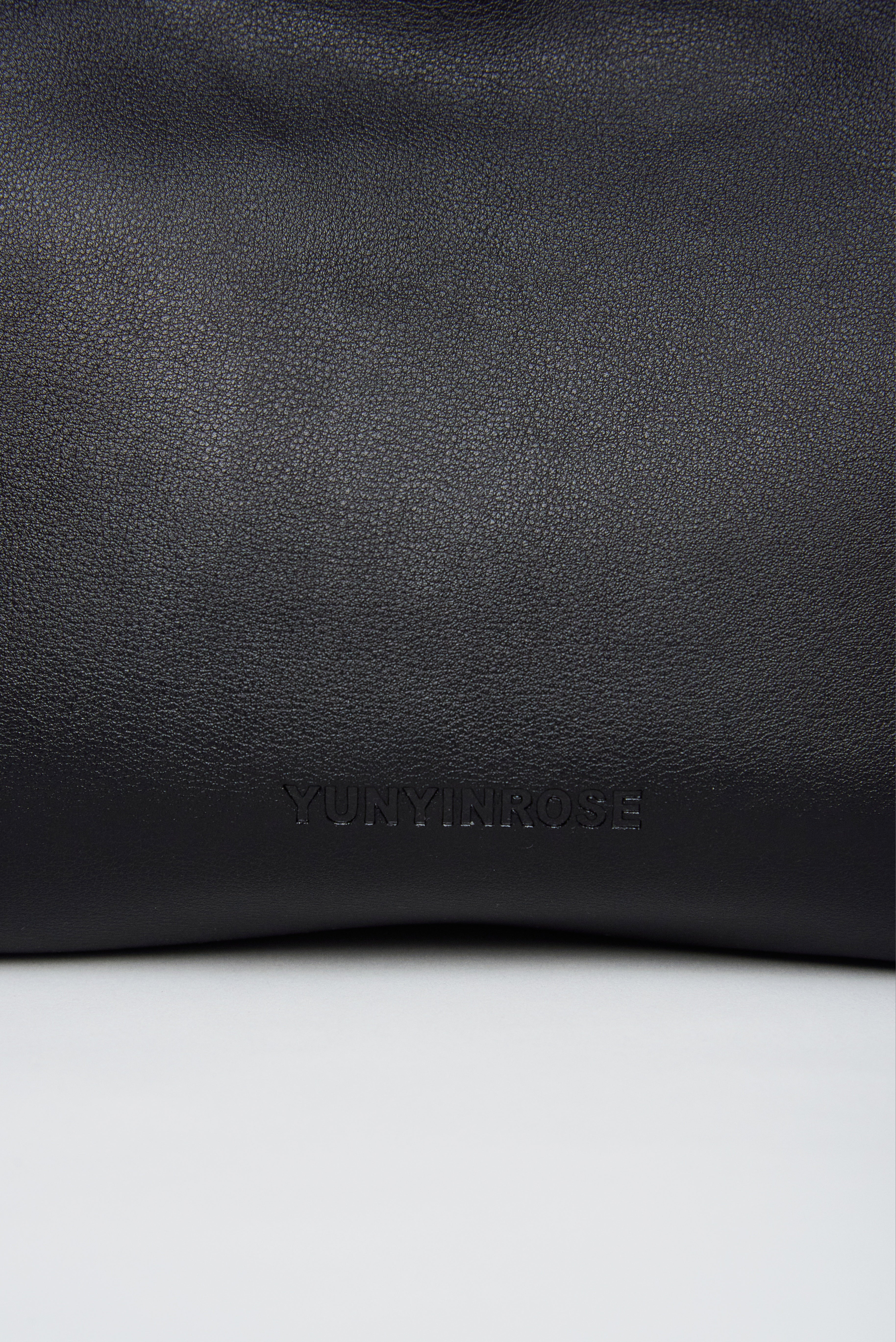 Bolso de Gyoza Mini Negro