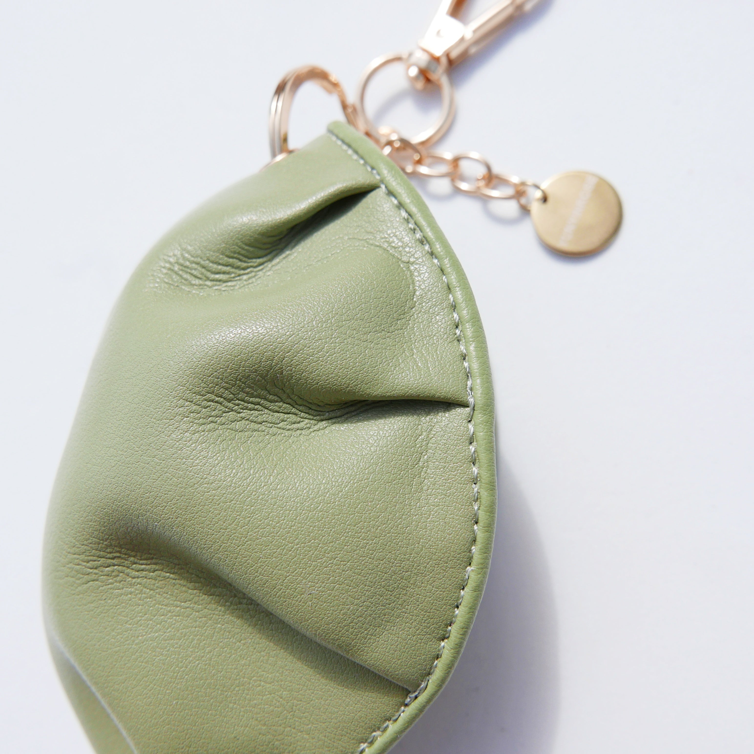 Llavero de gyoza de piel de vacuno verde