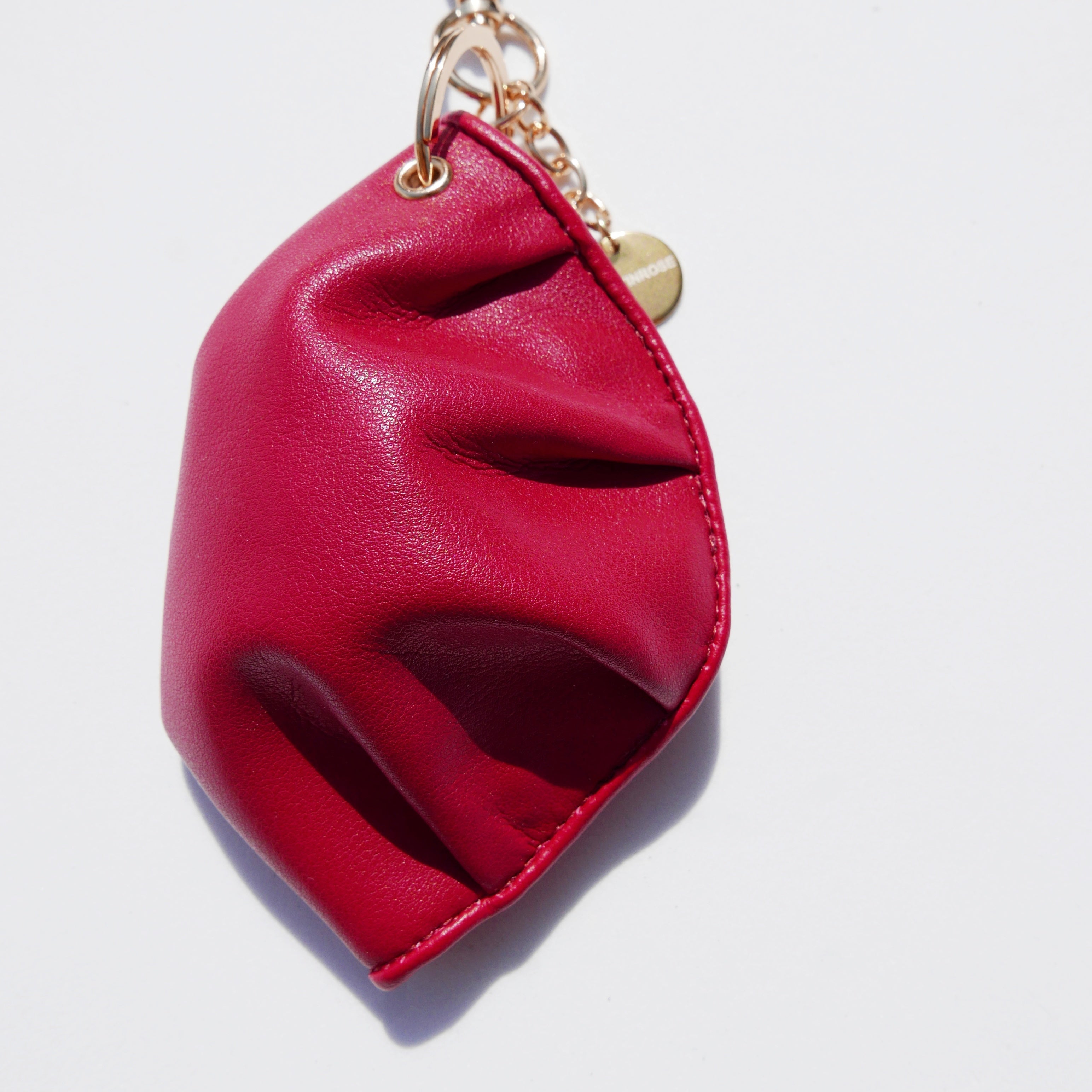 Llavero de gyoza de piel de vacuno rojo