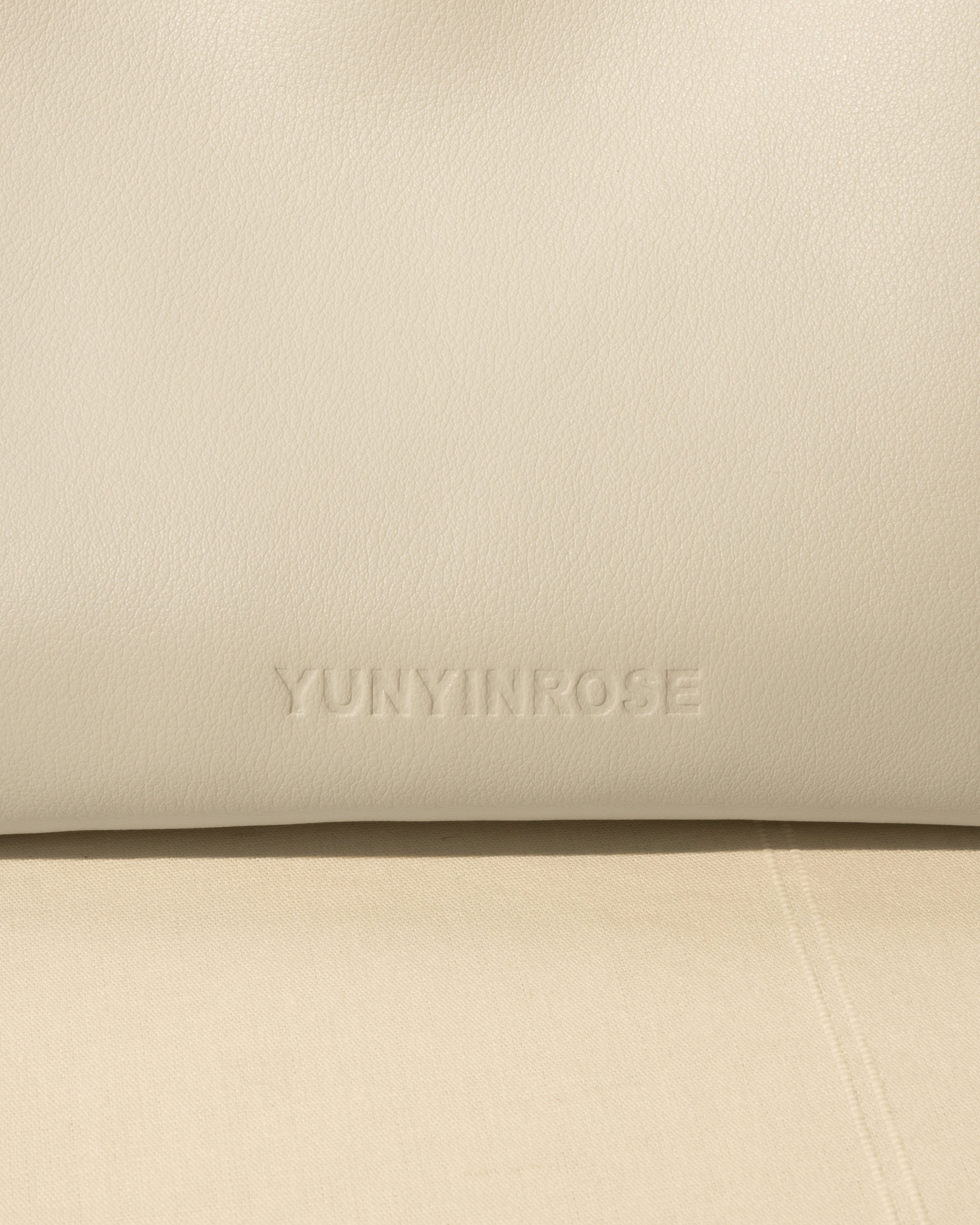 Bolso de Gyoza Grande Marfil