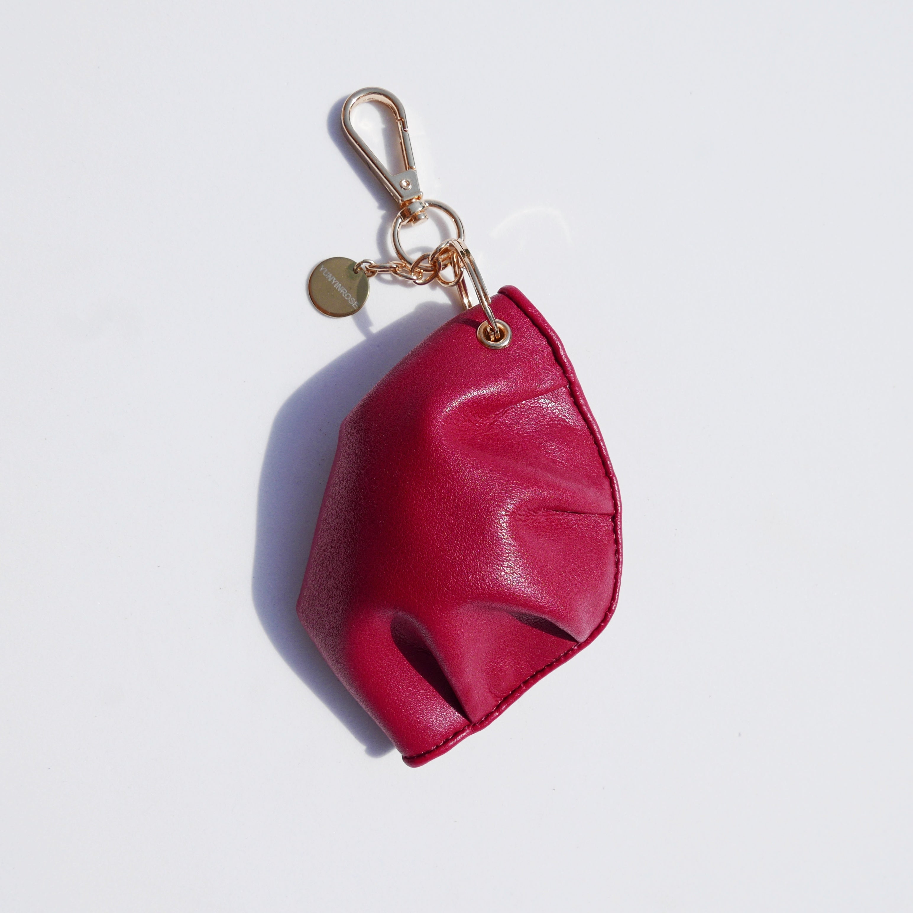 Llavero de gyoza de piel de vacuno rojo