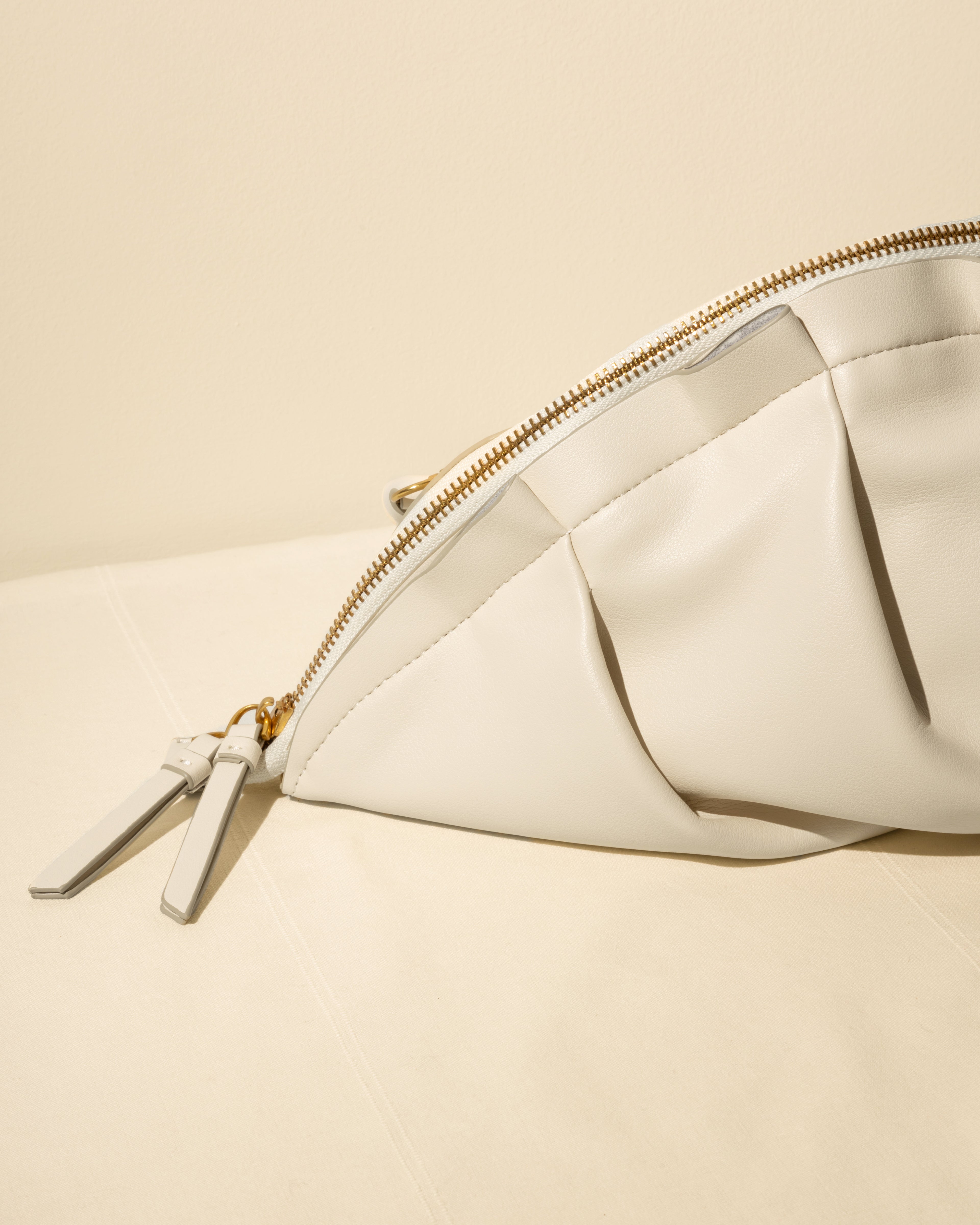 Bolso de Gyoza Grande Marfil