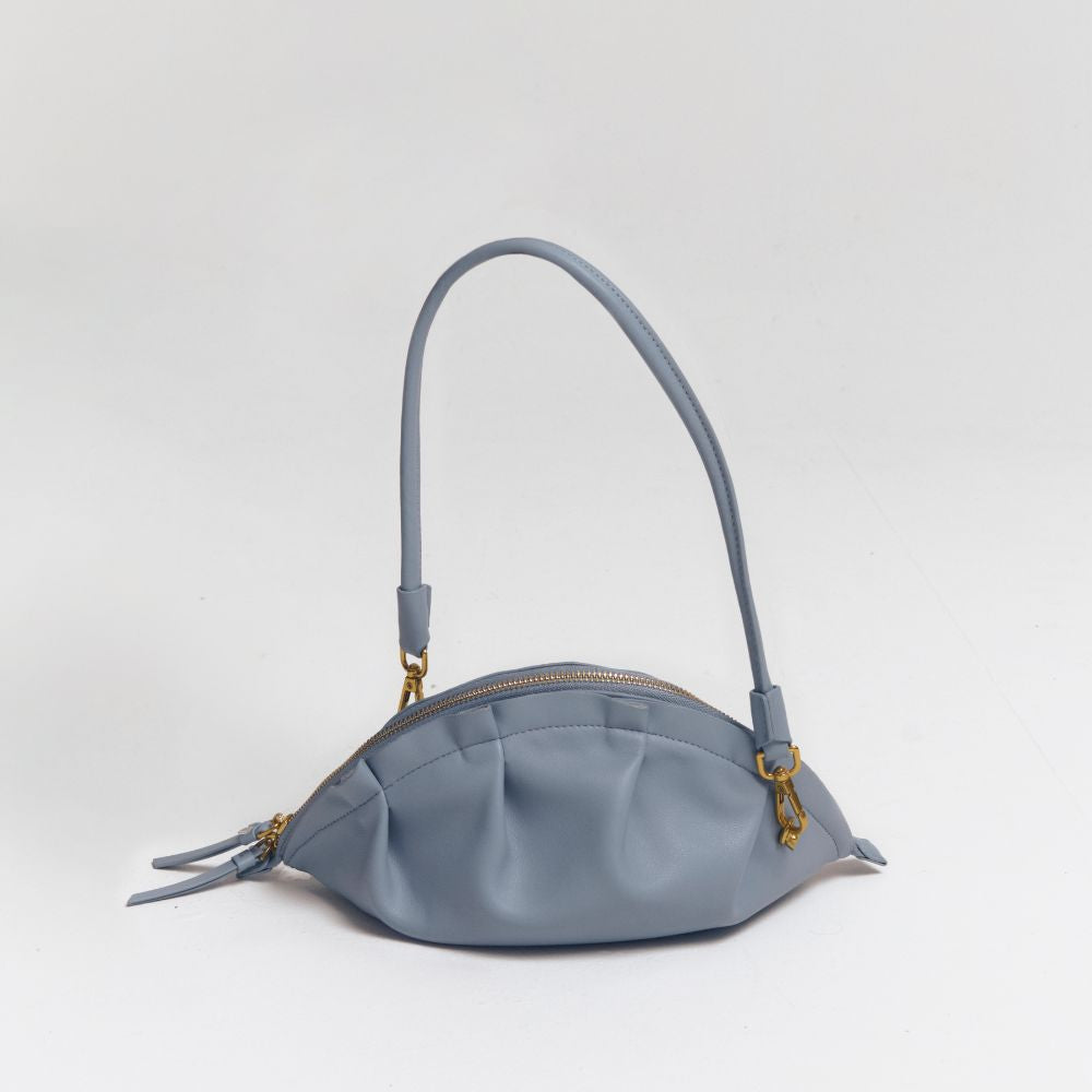 Bolso Gyoza Mediano  Azul Bebé