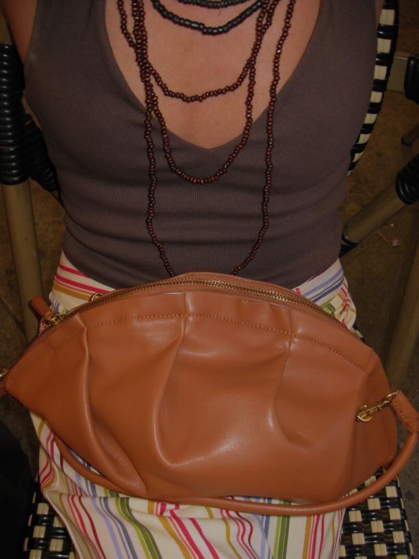 Bolso de Gyoza Grande Caramelo