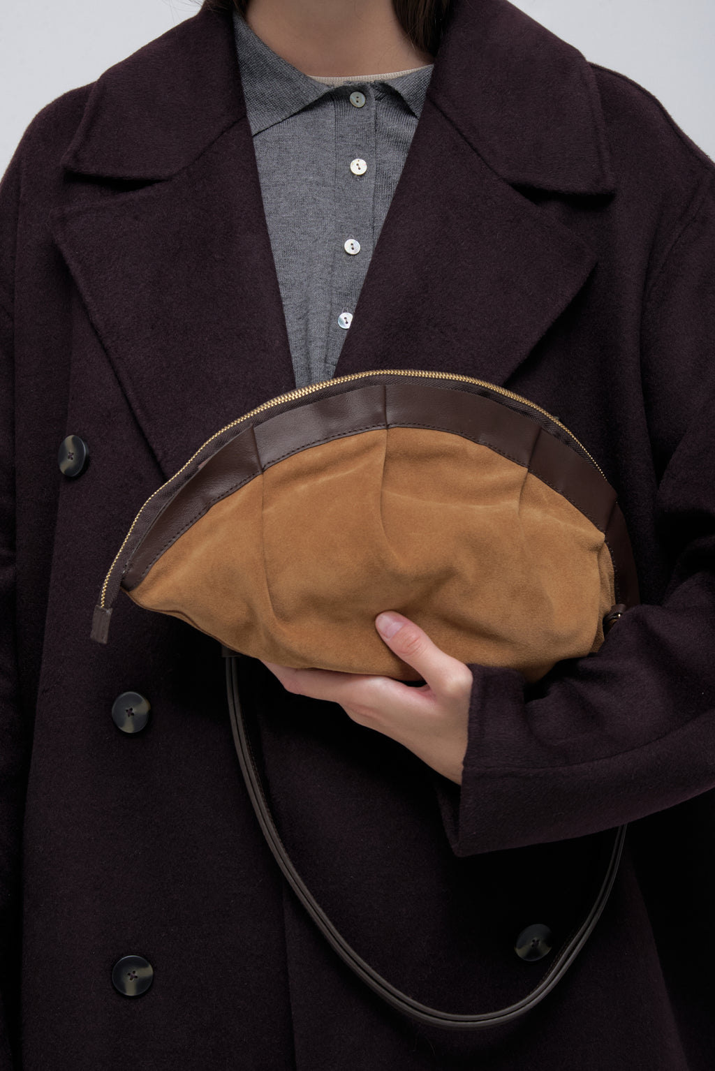 Bolso Gyoza Ante y Piel - Studio Collection