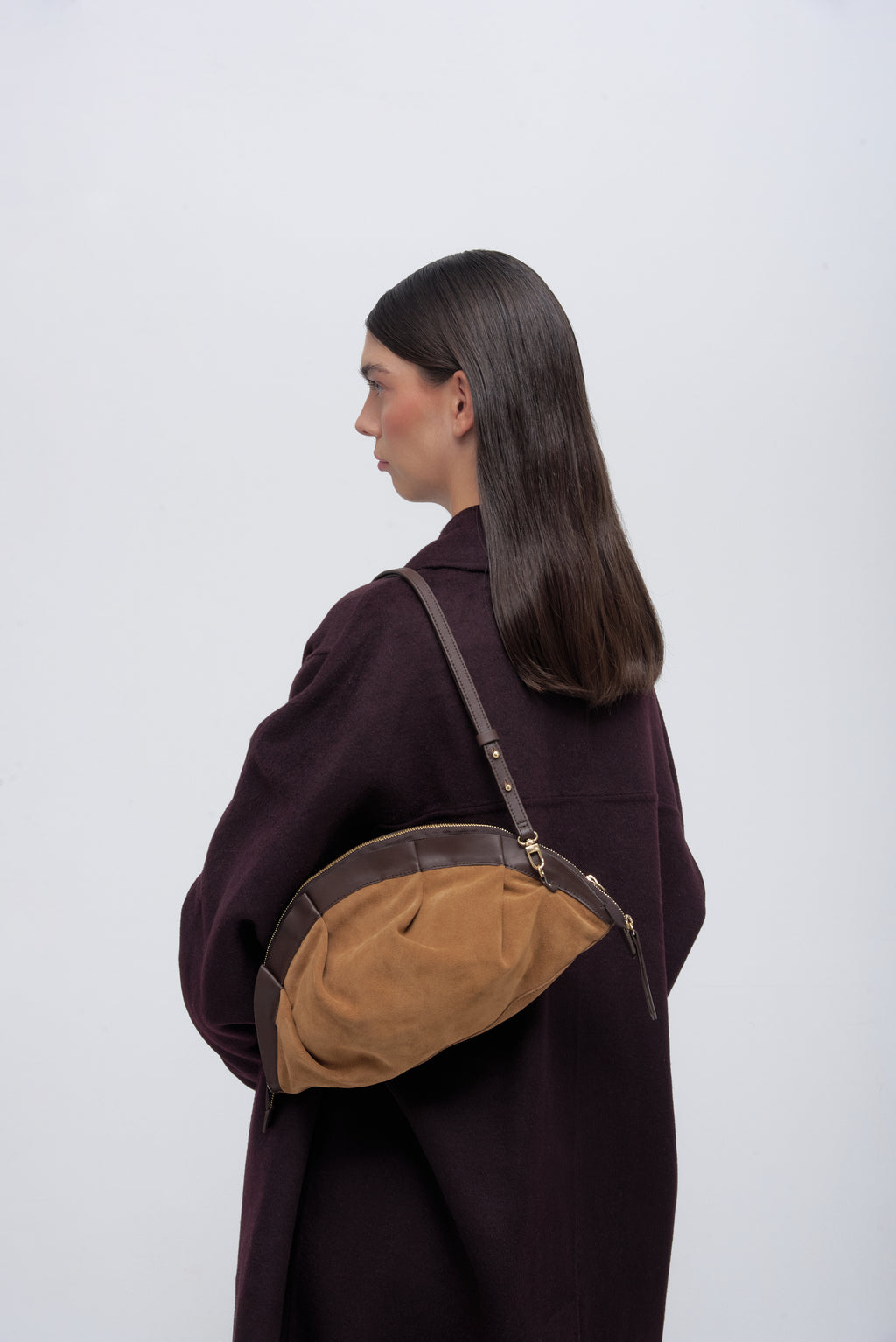 Bolso Gyoza Ante y Piel - Studio Collection
