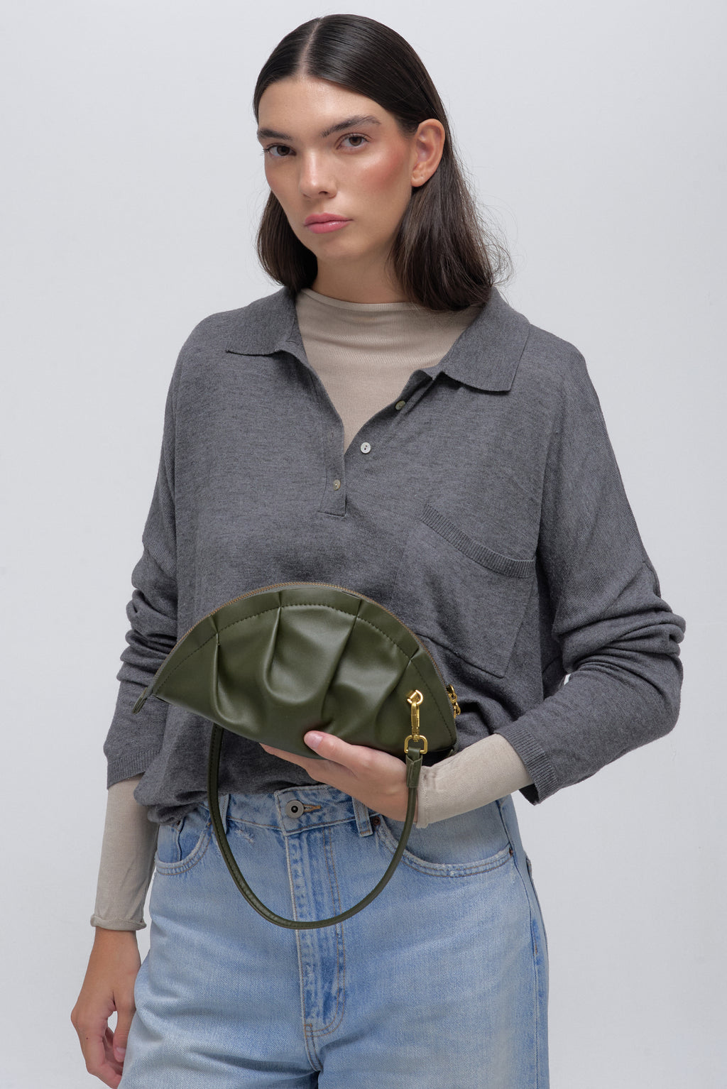 Bolso Gyoza Mediano Verde Kaki