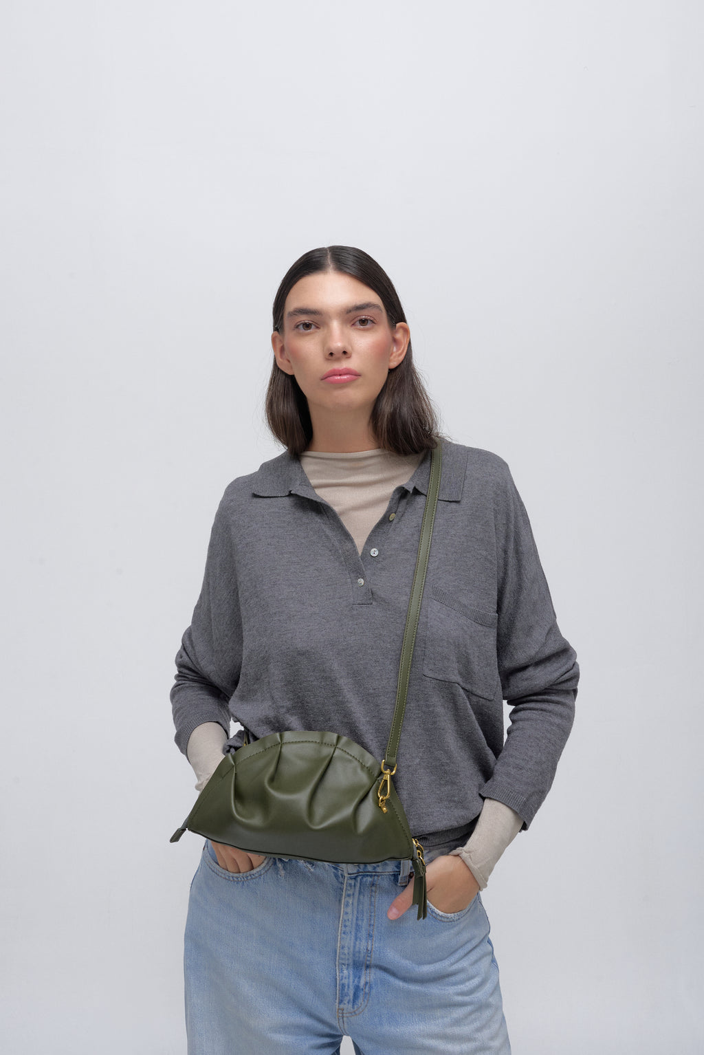 Bolso Gyoza Mediano Verde Kaki