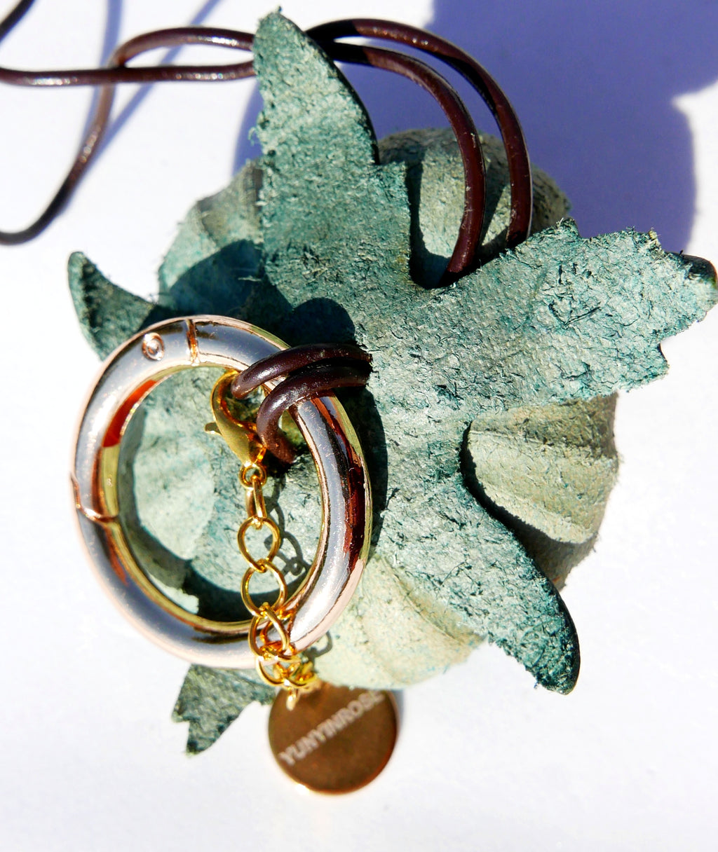 Charm de piel flore Mudan azul