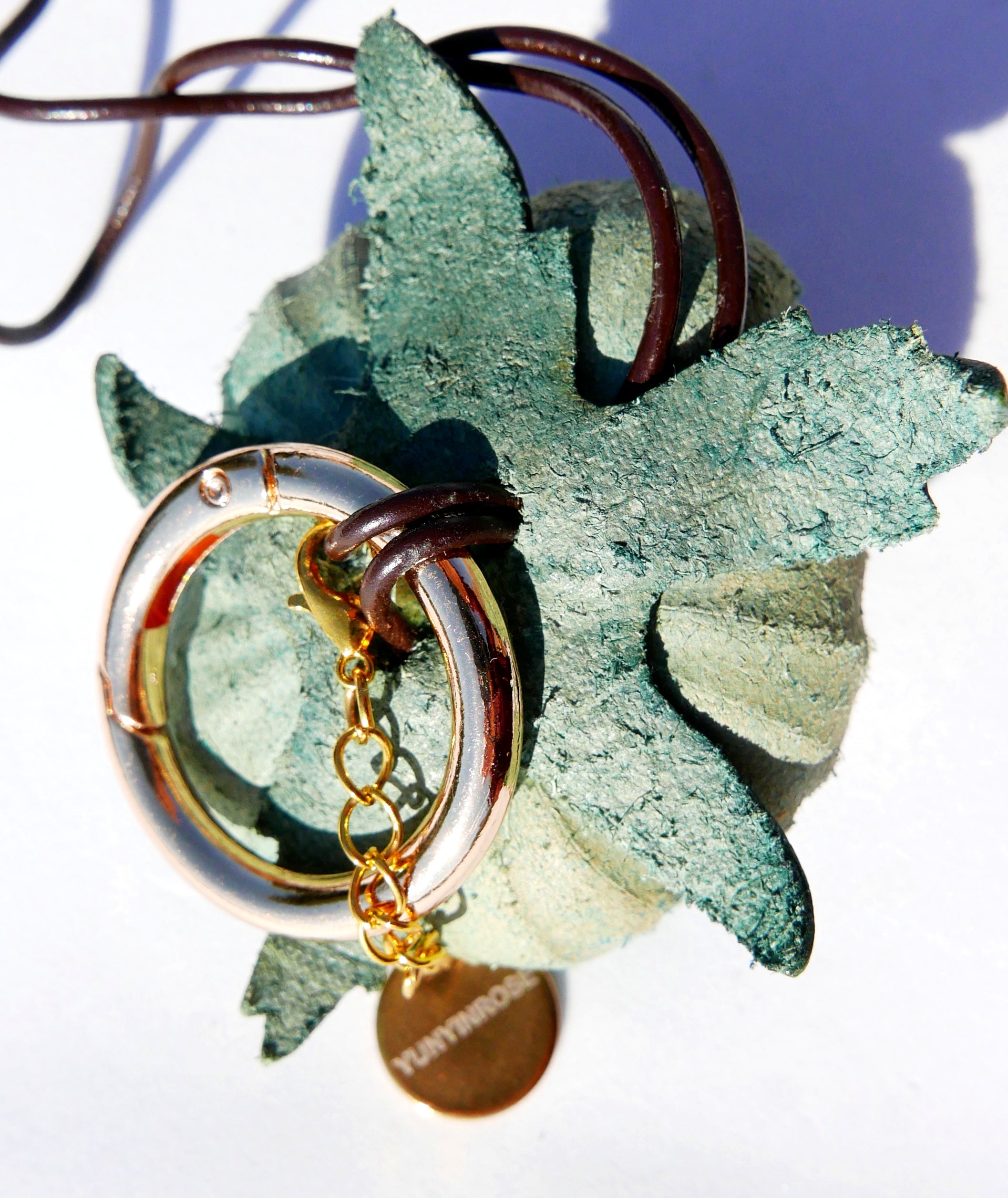 Charm de piel flore Mudan azul