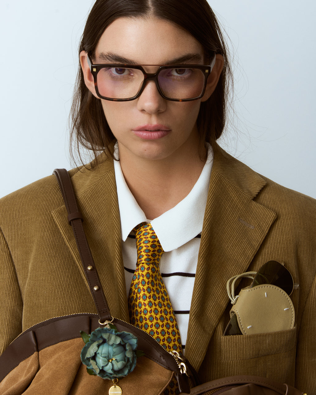 Colgante piel para gafas beige