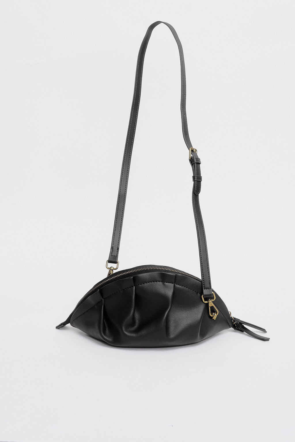 Bolso Gyoza Mediano Negro
