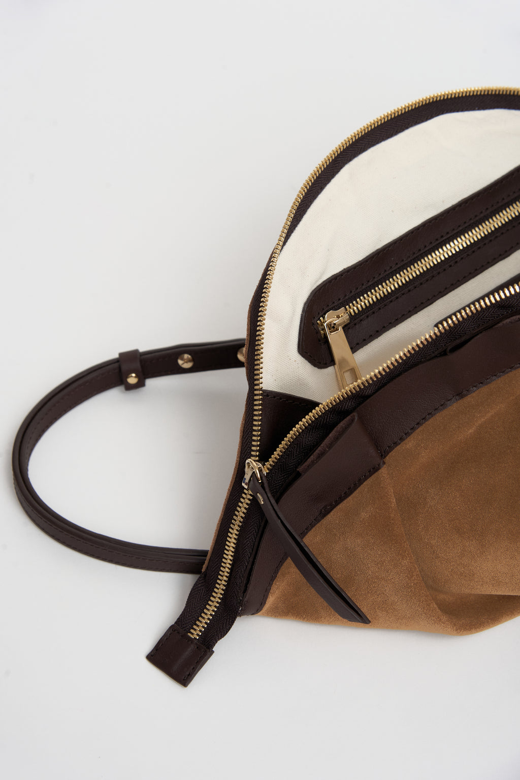 Bolso Gyoza Ante y Piel - Studio Collection