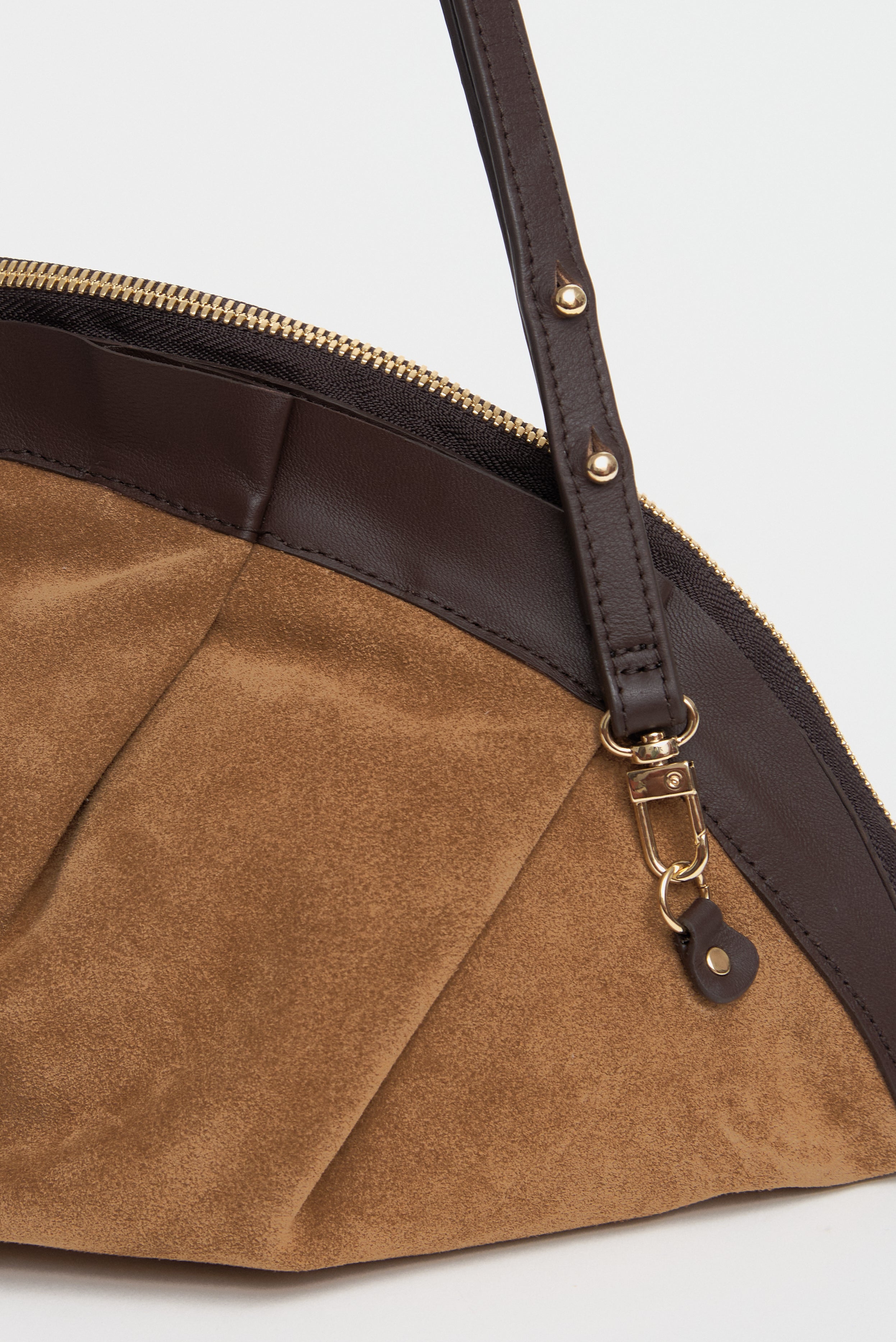 Bolso Gyoza Ante y Piel - Studio Collection