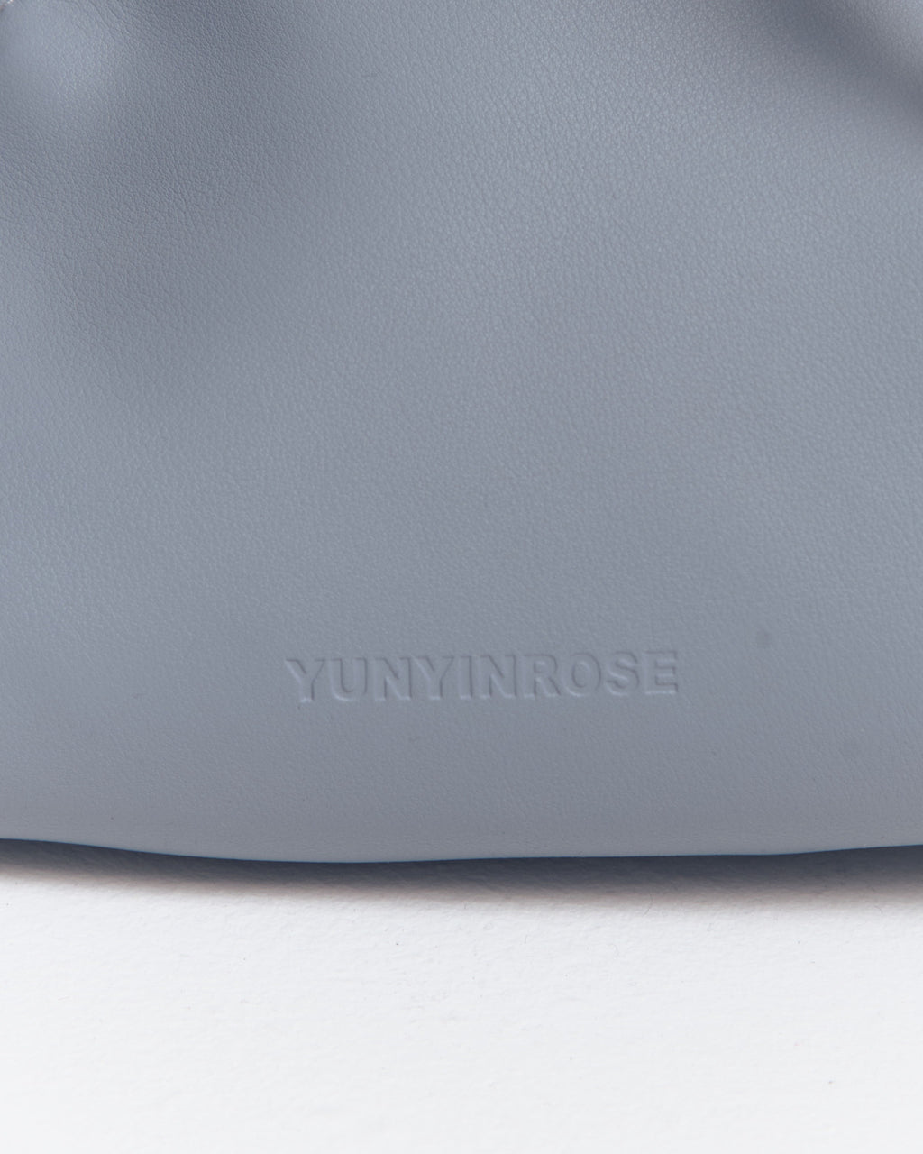 Bolso Gyoza Mediano  Azul Bebé