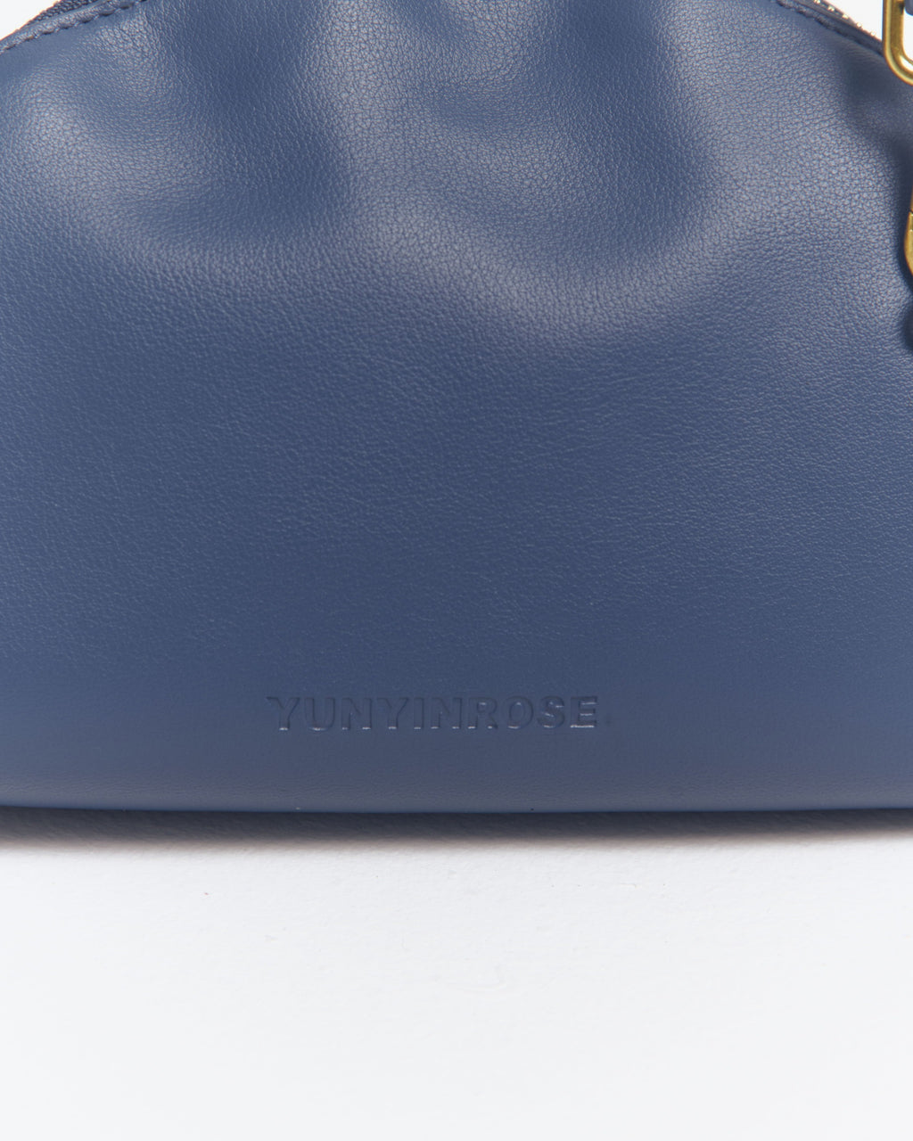 Bolso Gyoza Mediano  Azul Zafiro