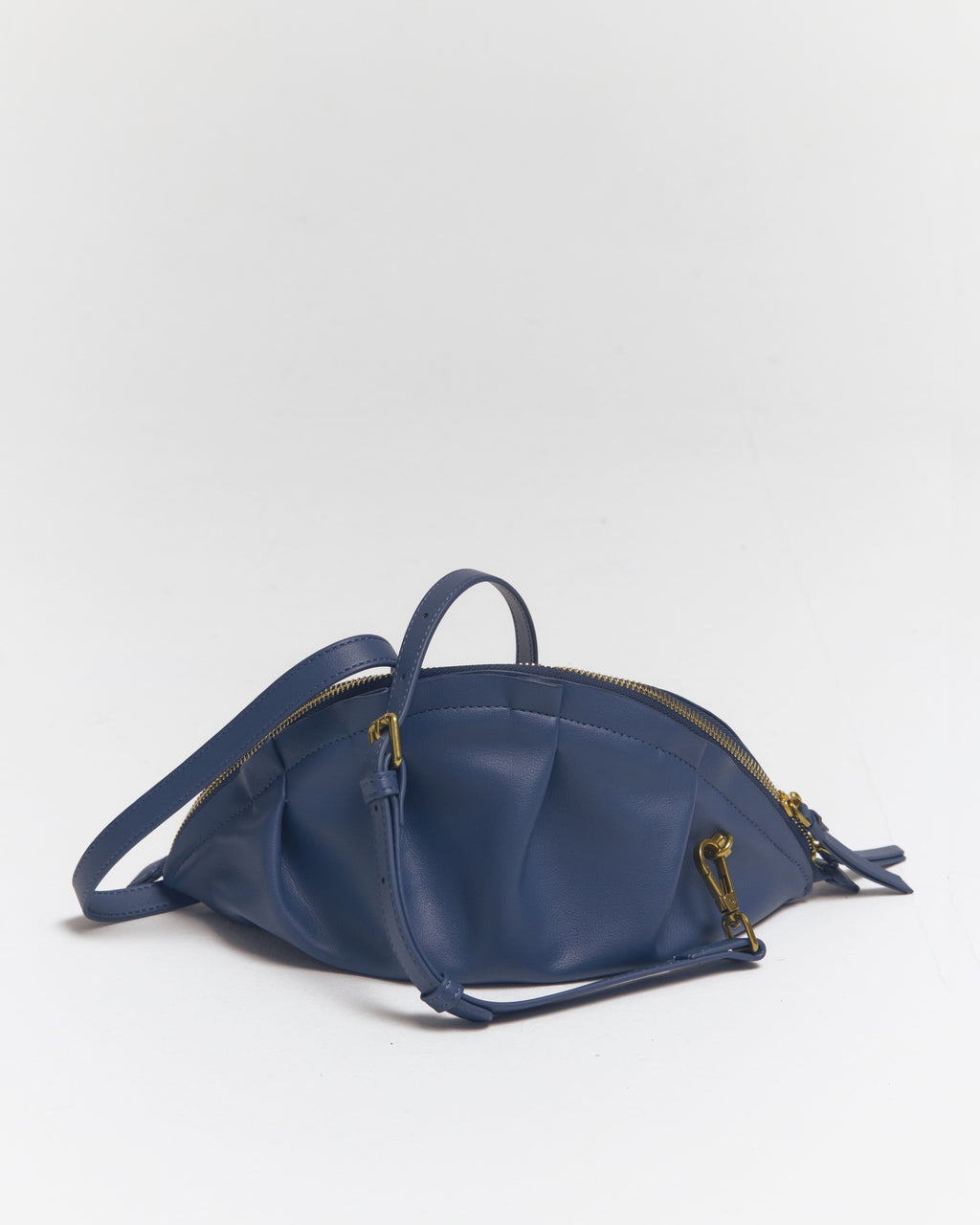 Bolso Gyoza Mediano  Azul Zafiro