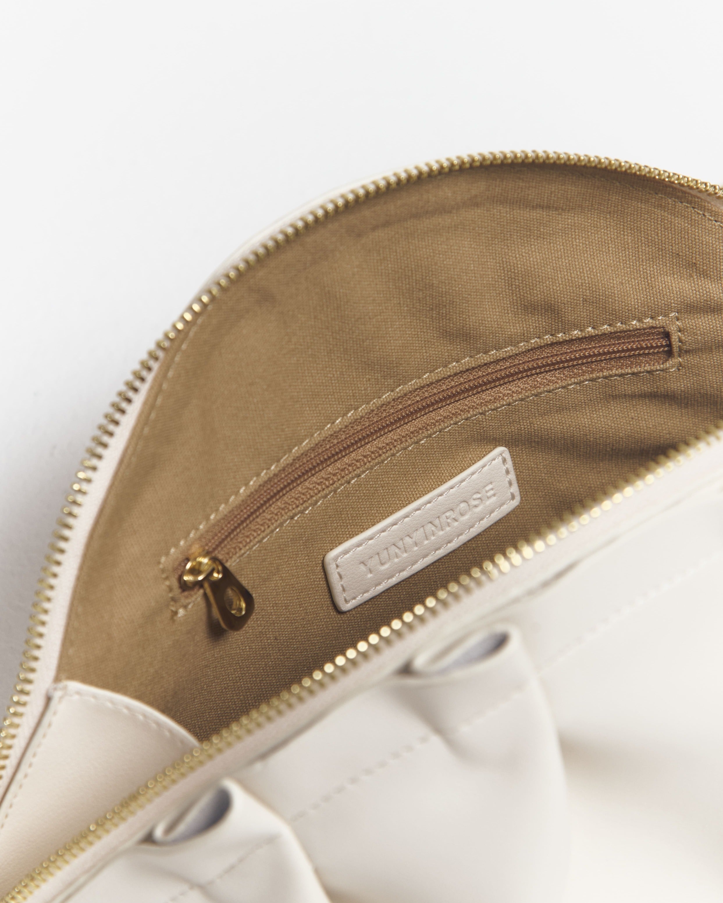 Bolso Gyoza Mediano  Blanco Marfil