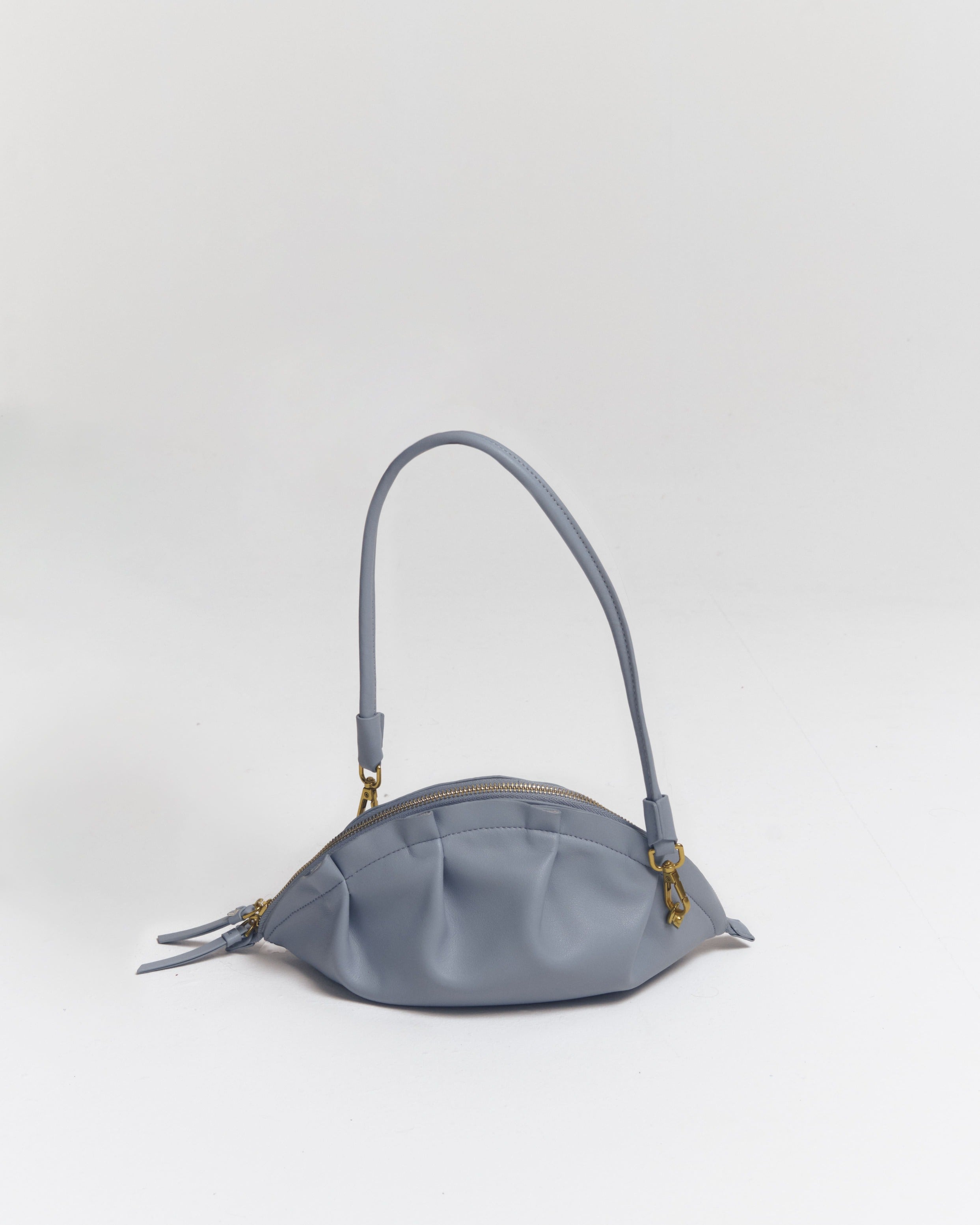 Bolso Gyoza Mediano  Azul Bebé