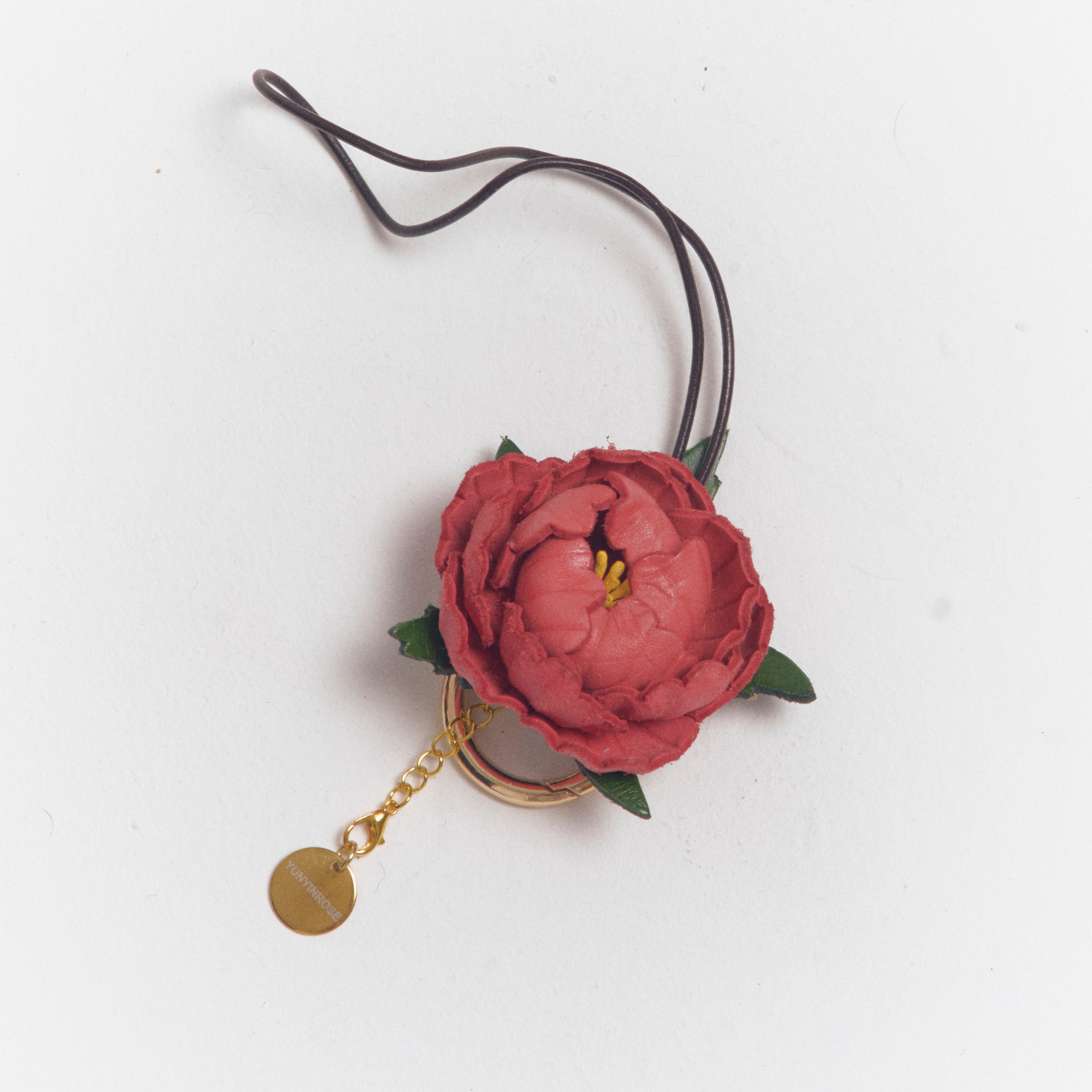 Charm de piel flor Mudan rojo