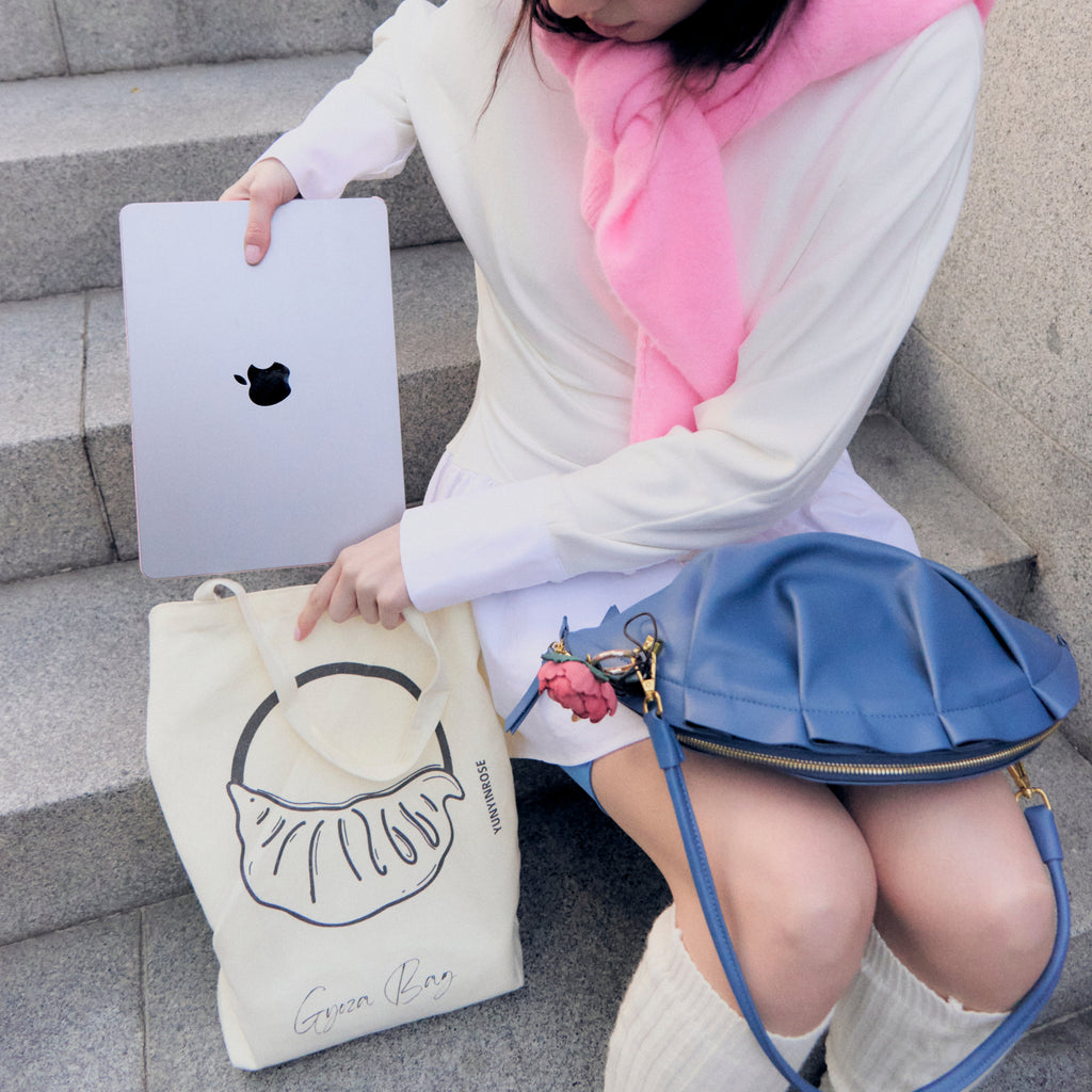 Bolso Gyoza Grande Azul Zafiro