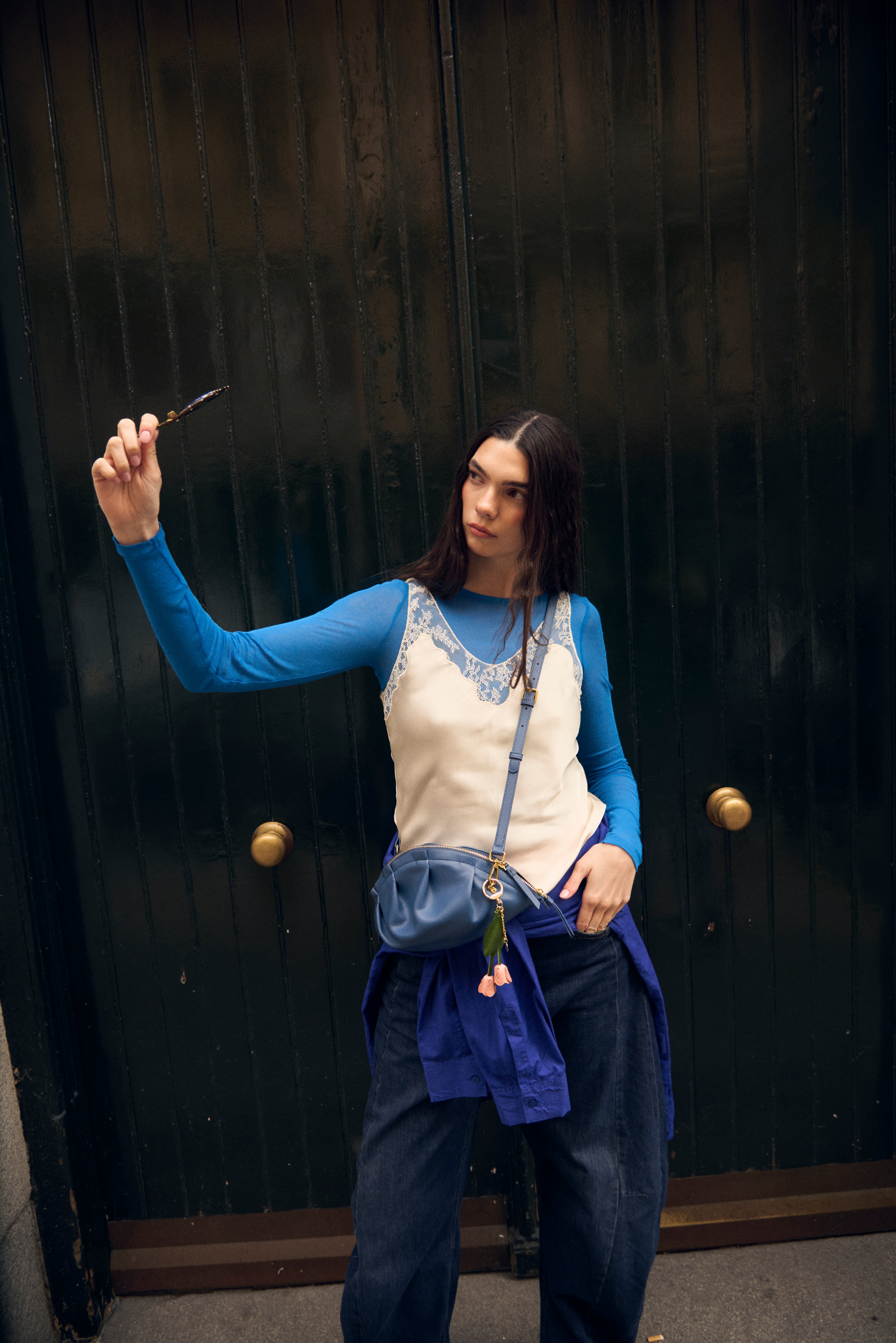 Bolso Gyoza Mediano  Azul Zafiro