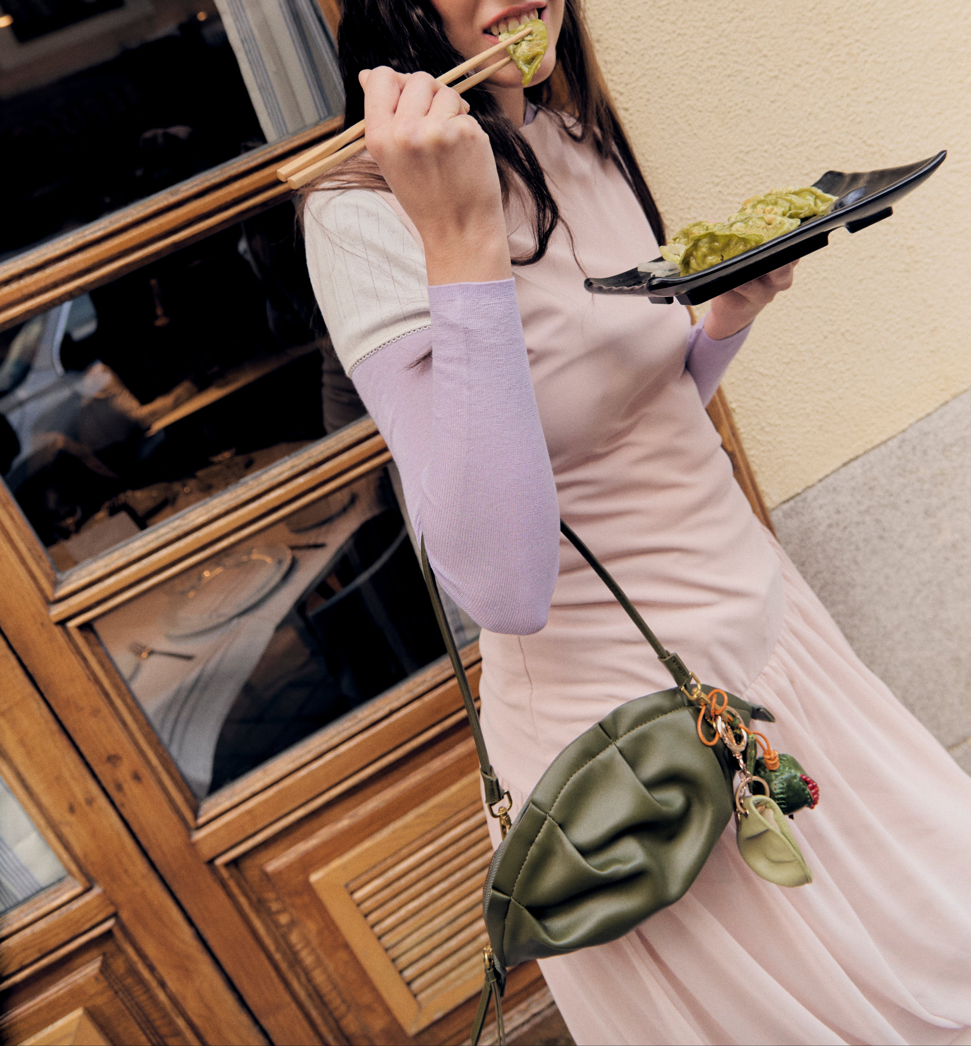 Bolso Gyoza Mediano Verde Kaki