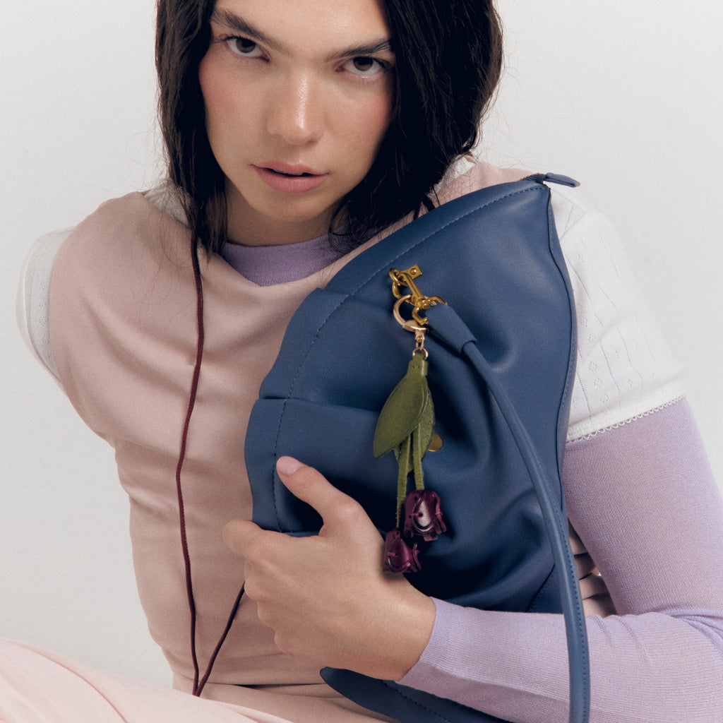 Bolso Gyoza Grande Azul Zafiro
