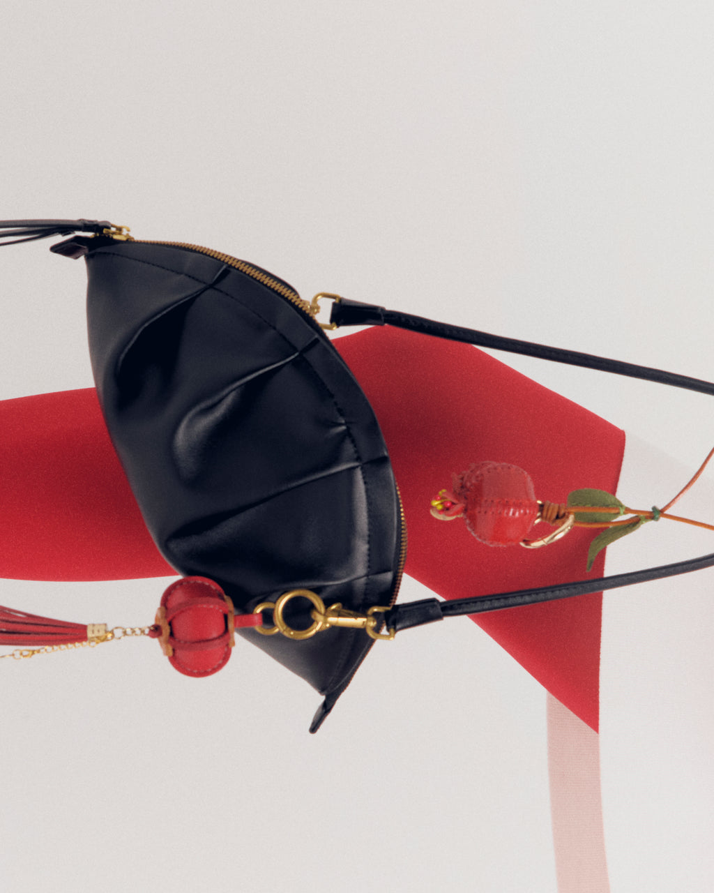 Bolso Gyoza Mediano Negro