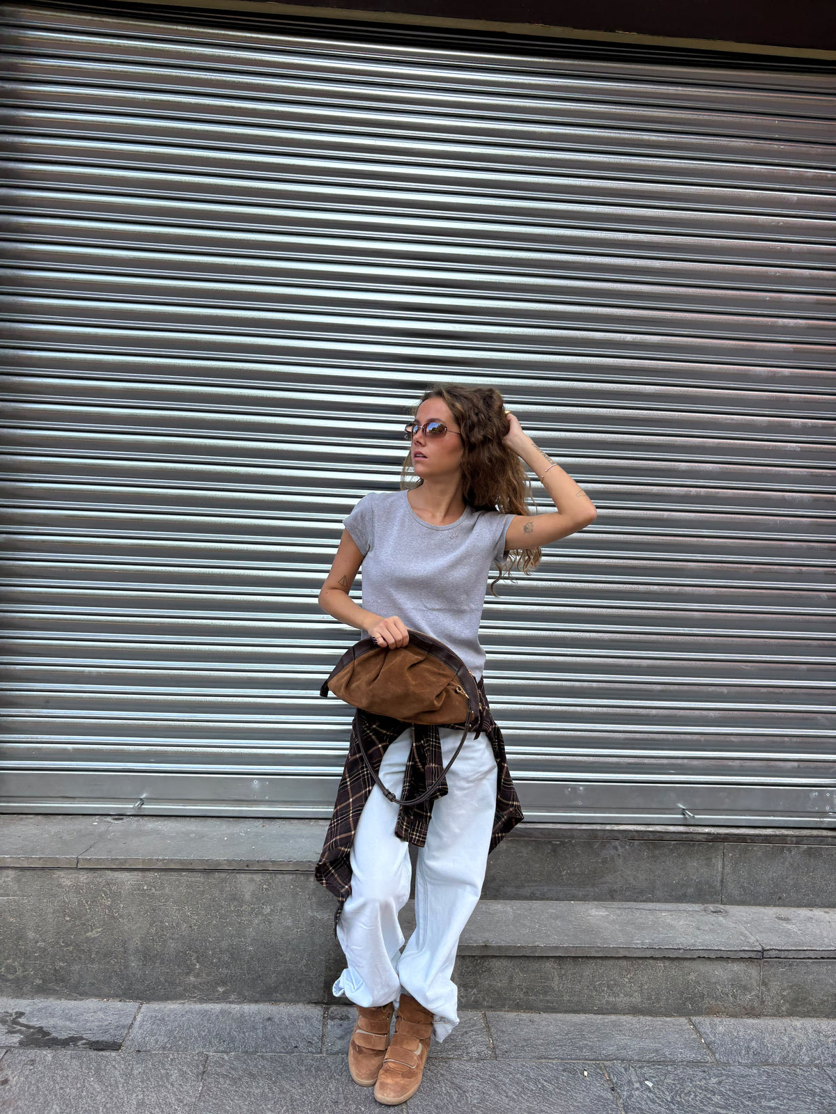 Bolso Gyoza Ante y Piel Miel