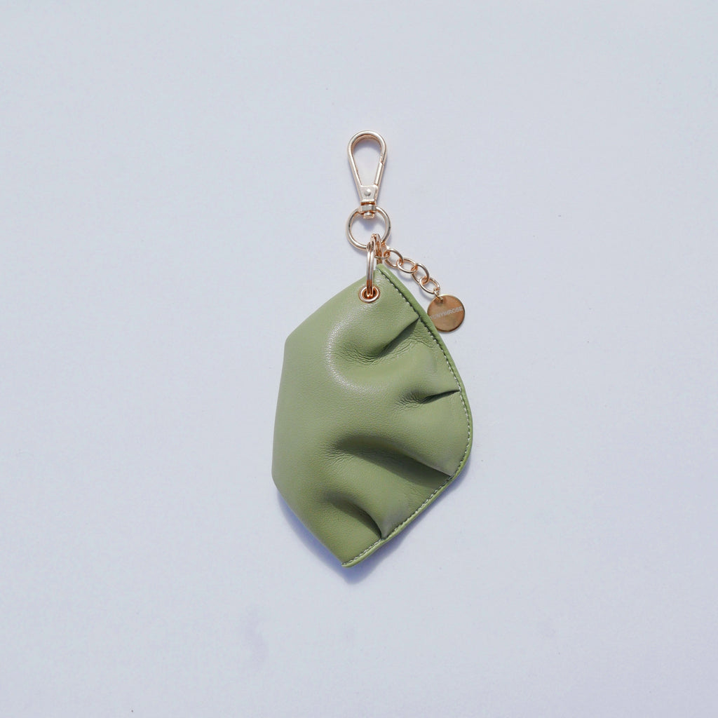Llavero de gyoza de piel de vacuno verde