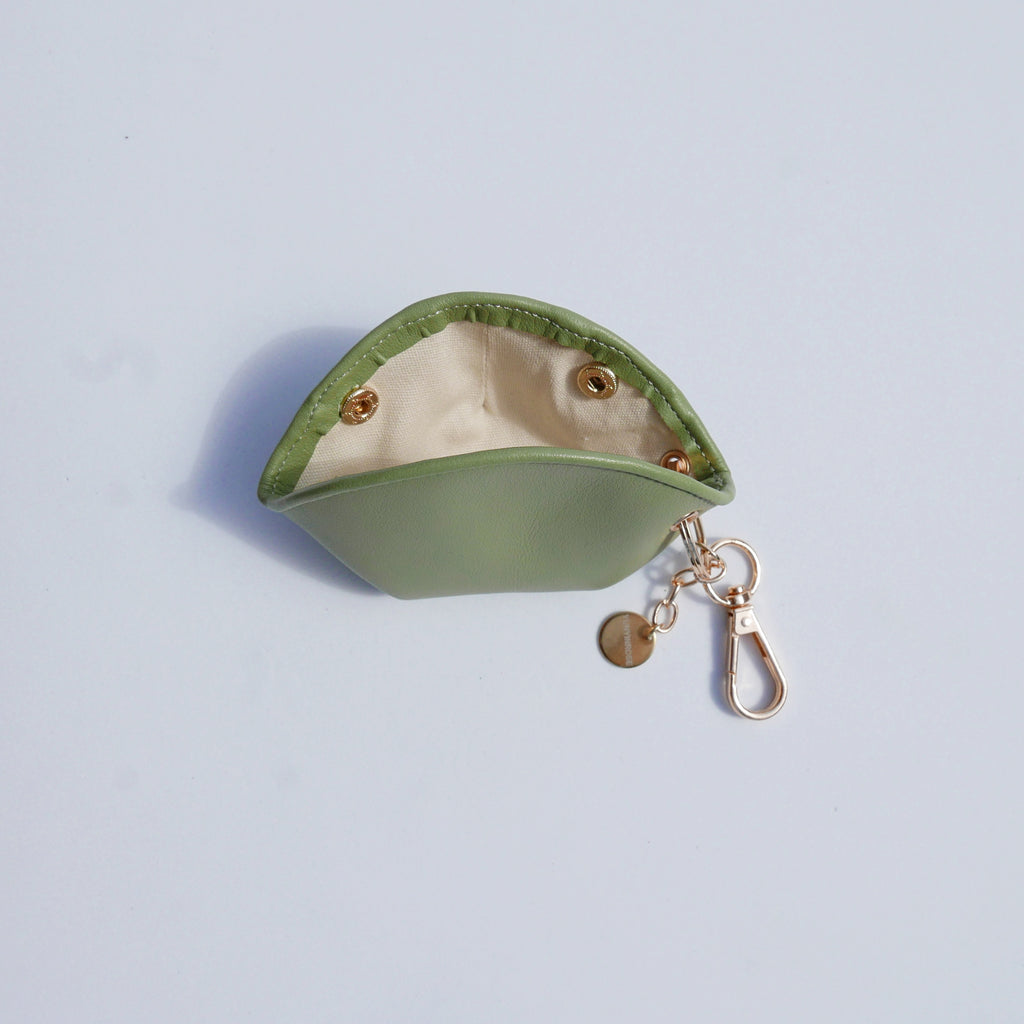 Llavero de gyoza de piel de vacuno verde