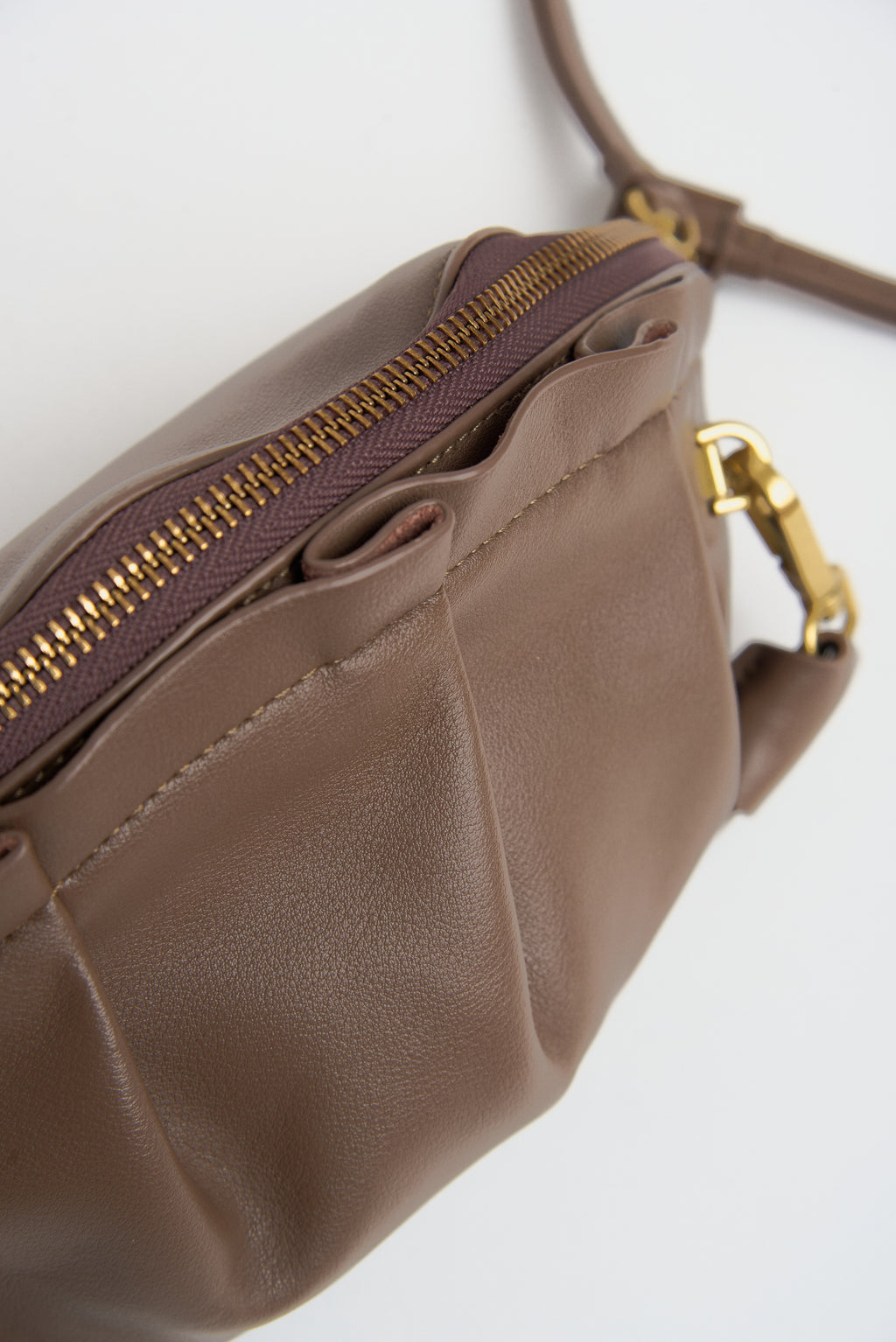 Bolso Gyoza Mediano Topo